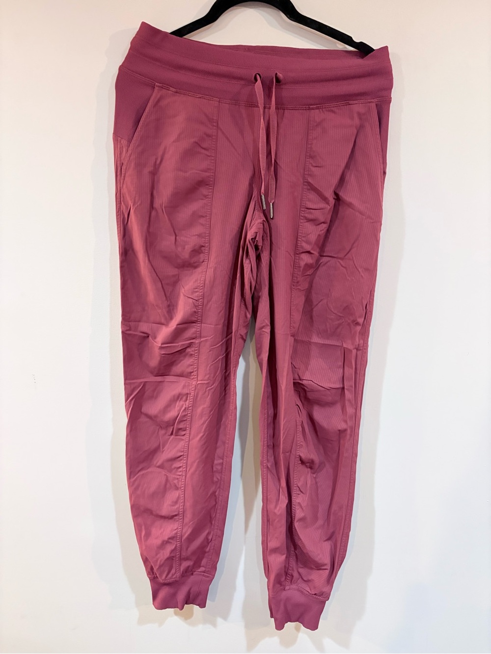 Lululemon studio joggers size 6